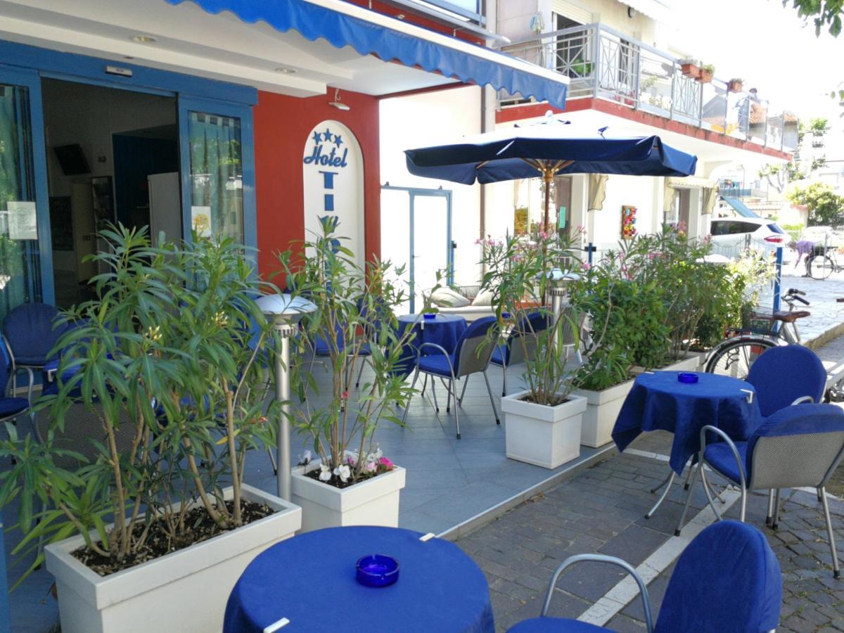 Hotel Tivoli Misano Adriatico Exterior foto