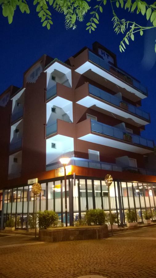 Hotel Tivoli Misano Adriatico Exterior foto